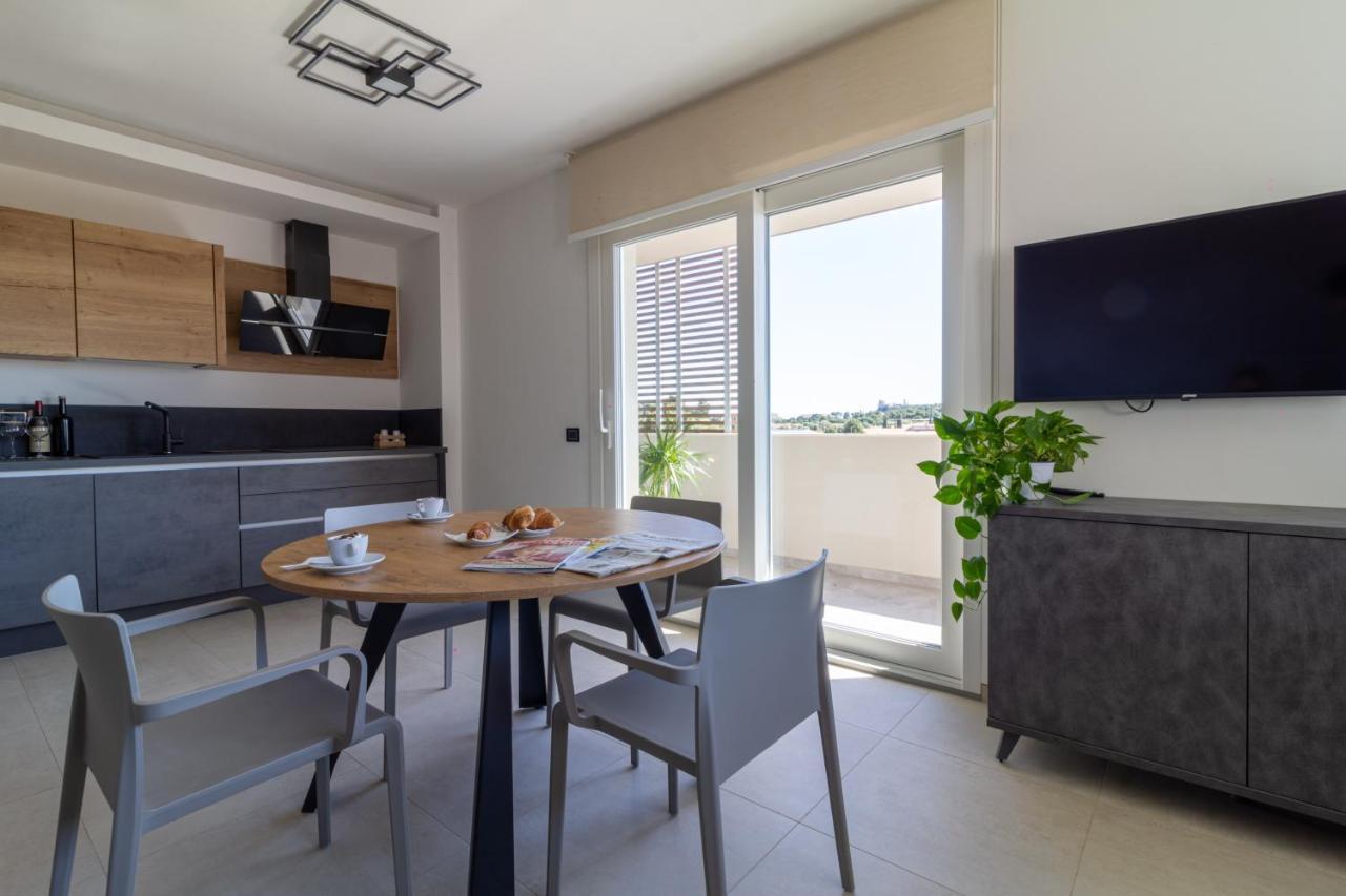 Istai Poetto Apartment Кальяри Экстерьер фото